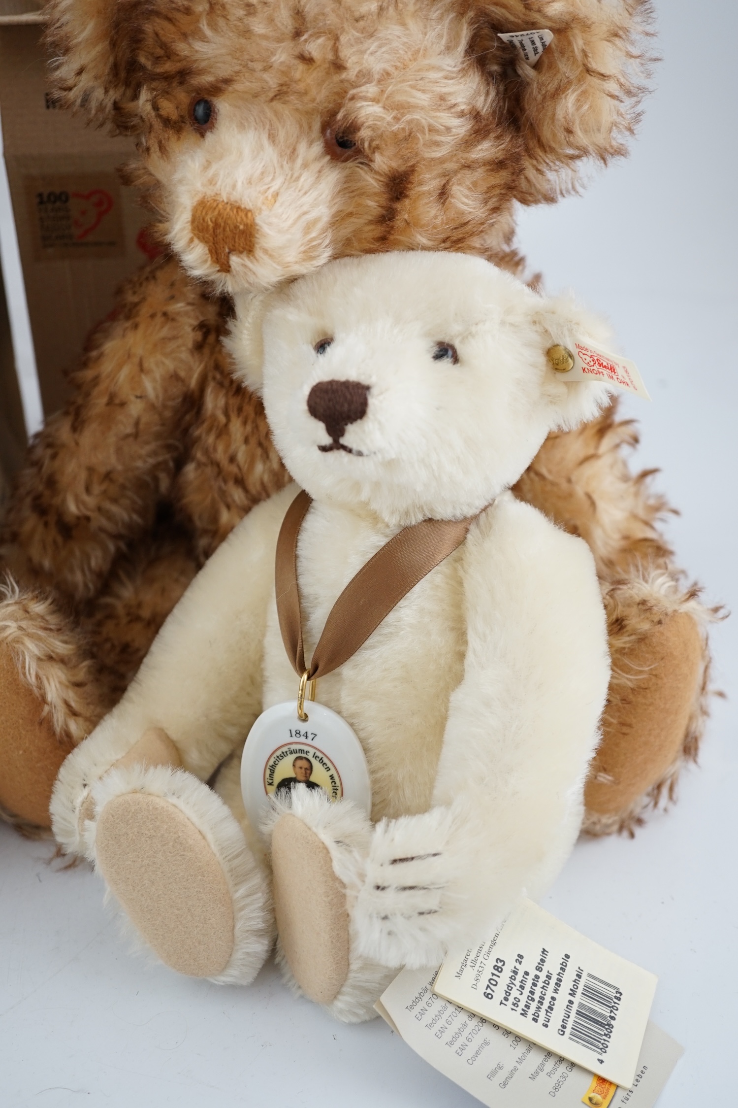 White label bear 1926, 1997 white bear, 150 years of Steiff, white label Petsy chest label missing with certificate and box